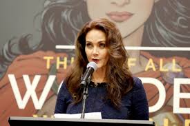 Lynda Carter in 2017 - United Nations with Gal Gadot
