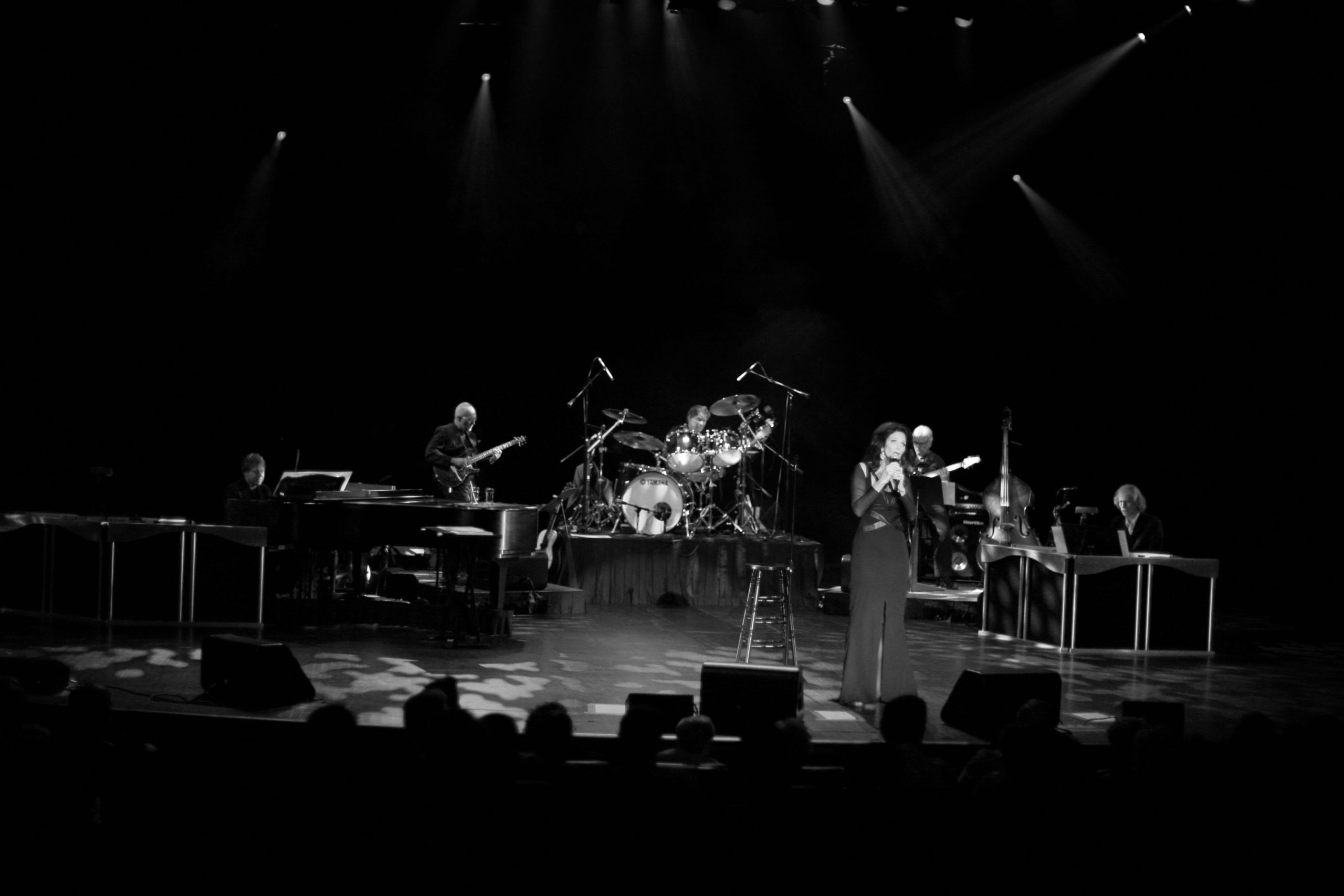 The Lynda Carter Band in Concert