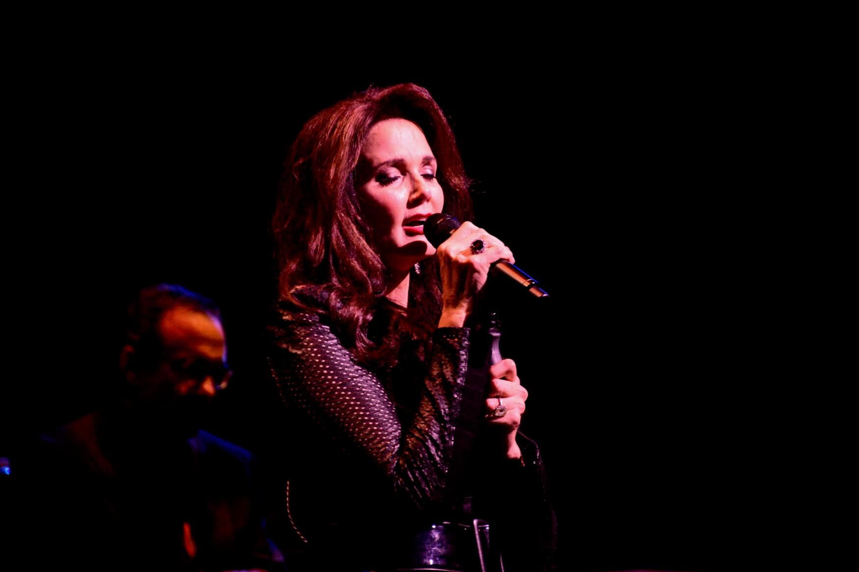 Gallery The Official Website Of Lynda Carter Gallery The Official Website Of Lynda Carter